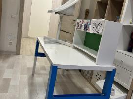 Atiduodu Ikea vaikiškas stalas Ir Kėdė