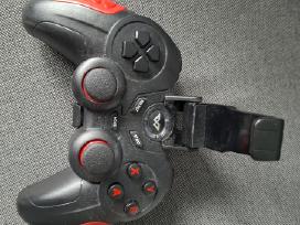 Bluetooth gamepad