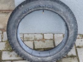 20x4 ratas su kamera