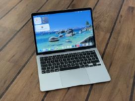 2020 MacBook Air 13 M1 – 8gb / 256gb