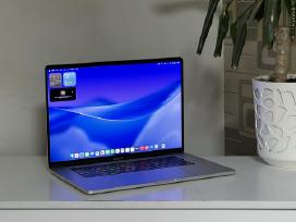 Parduodamas MacBook Pro 16 su I9, 5600m, 64gb/1tb.