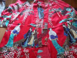 Japoniškas kimono chalatas
