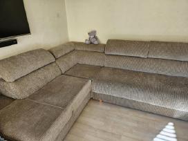 Didelis minkštas kampas su miegamąją funkcija