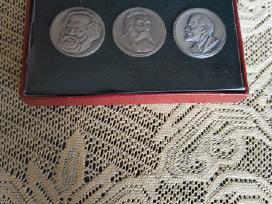 3 medaliai originalioje dėžutėje Labai Gero Stovio