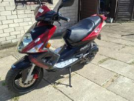 Motoroleris 49cc su dokumentais