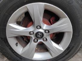 R16 Hyundai ratlankiai su žieminėmis padangomis