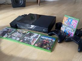 Xbox One 500gb + Kinect + 2 pulteliai + 5 žaidimai