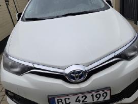 : Toyota Auris Hibridas 2016 11 Vienas Savinkas