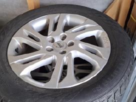 Orginalūs Volvo Xc70 ratlankiai su padangomis