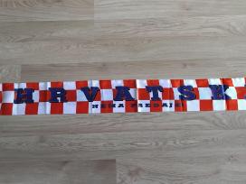 Kroatijos futbolo sirgaliaus šalikas „hrvatska“