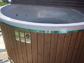 Kubilas su hidromasažine-"jacuzzi" sistema ir LED