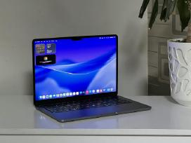 Parduodamas MacBook Air su Apple M3, Liquid Retina