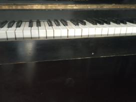 Dovanuoju pianina