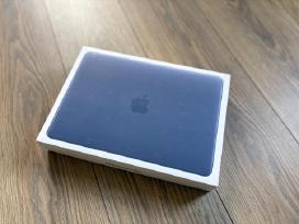 MacBook Neo ( melynas )