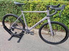 Canyon grizl gravel XL 2026m + Canyon M