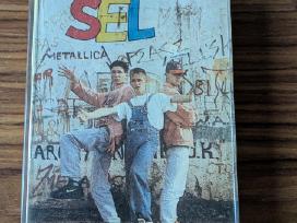 Kasėtė Sel , Neįvertinta karta ,1996m