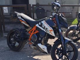 KTM Duke 690r