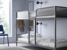 Dviaukštė lova pilka su čiužiniu ir grotelėm ikea