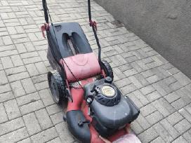 Triratė benzininė savaeigė žoliapjovė Powertec Big
