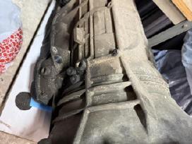 Jeep liberty 3.7 bendzinas - automatines dezes kom