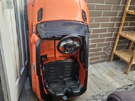 Elektrinis vaikiškas automobilis