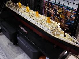 Lego titanic