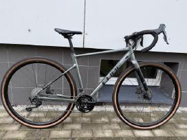 Cube Nuroad Pro gravelis