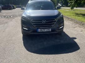 Hyundai Tucson, 2.0 l., off-road / crossover