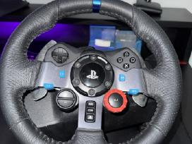 Logitech G29 vairas su pedalais