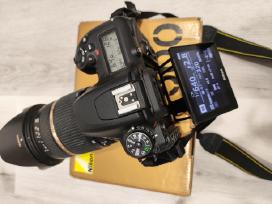 Nikon D7500 + Tamron 28-75mm f/2.8 + 32 GB kort.