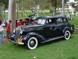 Chrysler 1936 m. restauravimo objektas