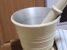 Grūstuvė metalinė vintažas