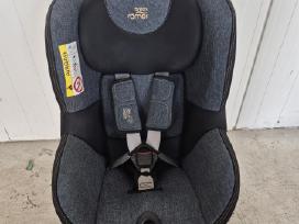 Automobilinė kėdutė su isofix