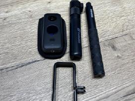 Insta 360 x2 su priedais