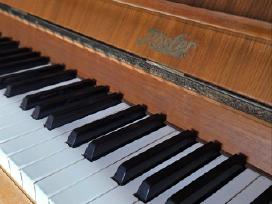 Čekiškas akustinis pianinas Rösler (Petrof gamyba)