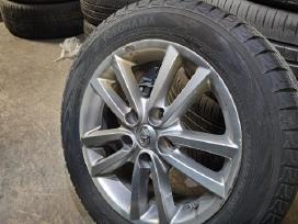 Toyota Auris R16 ratlankiai su žieminėmis padangom