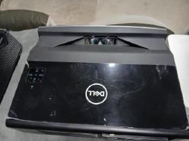 Naujas lazerinis projektorius Dell S718ql.