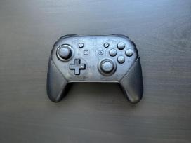 Nintendo Switch Pro Controller