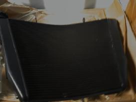 Suzuki motociklo aušinimo radiatorius