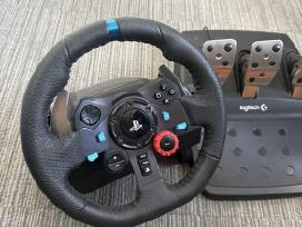 Parduotu Logitech g29 su pedalais