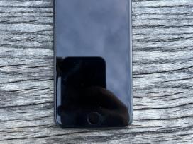 iPhone 8