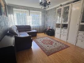 3 kambarių butas Žemynos g., 64,67 m², su balkonu