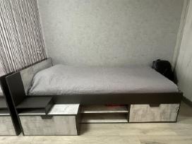 Dvi viengulės lovos 90x200cm