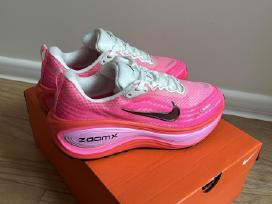Nike Vomero Plus