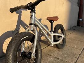 Early Rider Charger 12 balansinis dviratis