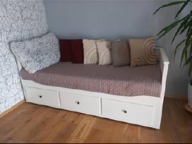 Hemnes kušete su čiužiniais geros bukles