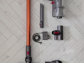 Dyson V10 absolute