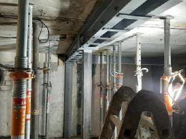 Reikalingi statybininkai ir pagalbiniai