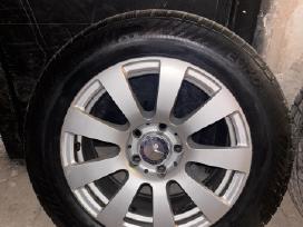 R16 ratlankiai su padangomis 225/55 R16.
