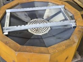 Ugniakuras is Corten metalo